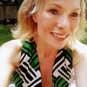 Meet your Posher, Debbie